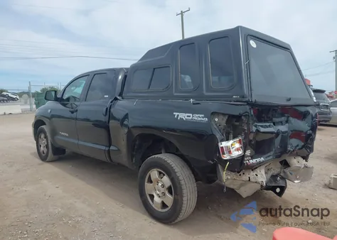 2010 Toyota Tundra Grade 4.6L V8 z USA, uszkodzony, nr VIN 5TFRM5F16AX003955